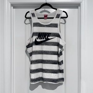 Nike Men’s Tank Large